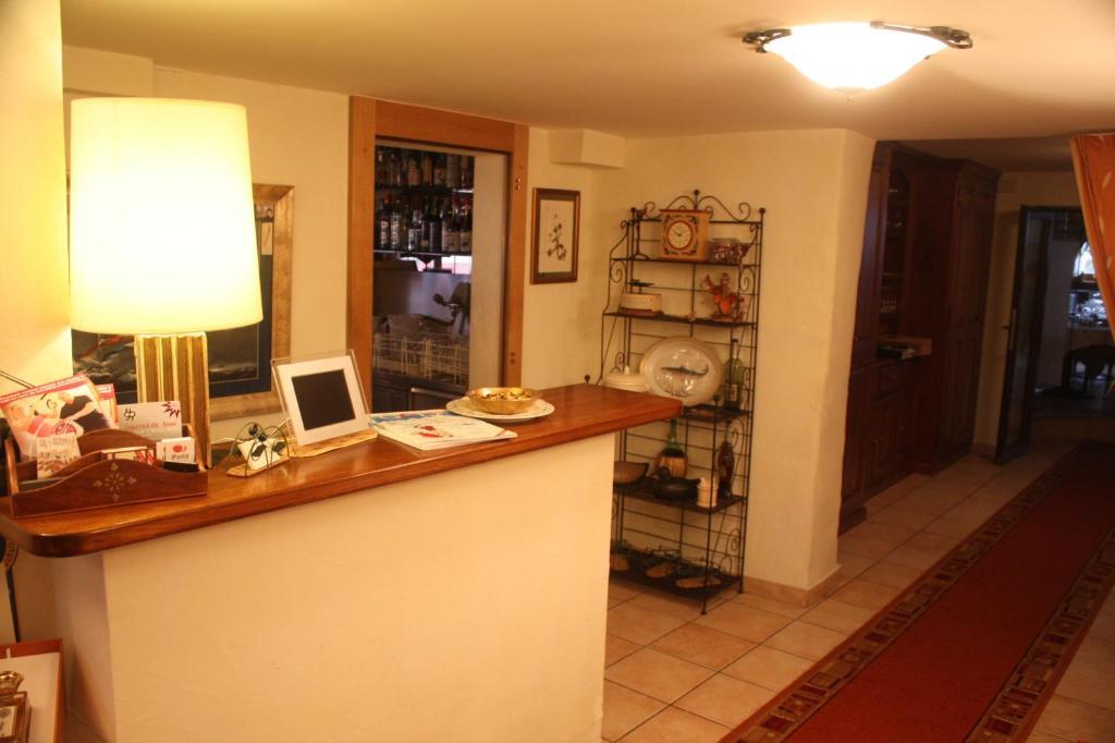 Auberge Communale Bogis Bossey Bogis-Bossey Exterior foto