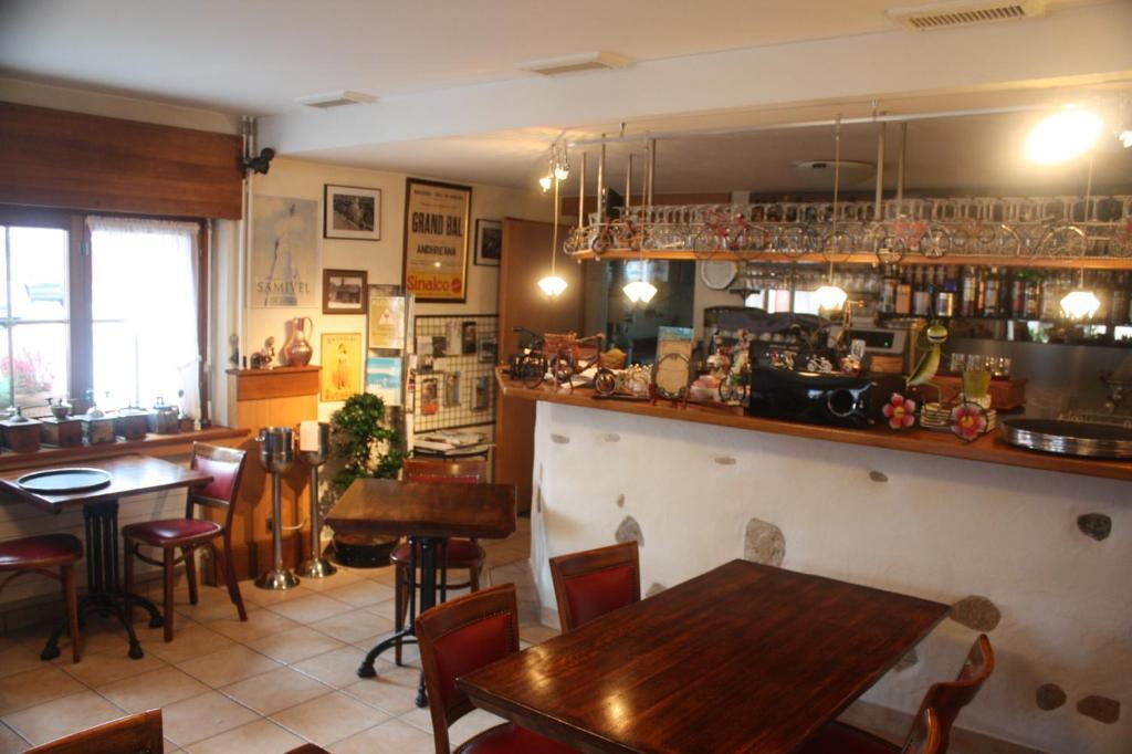 Auberge Communale Bogis Bossey Bogis-Bossey Exterior foto